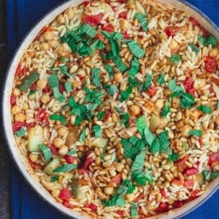 Mediterranean Orzo Recipe with Zucchini and Chickpeas