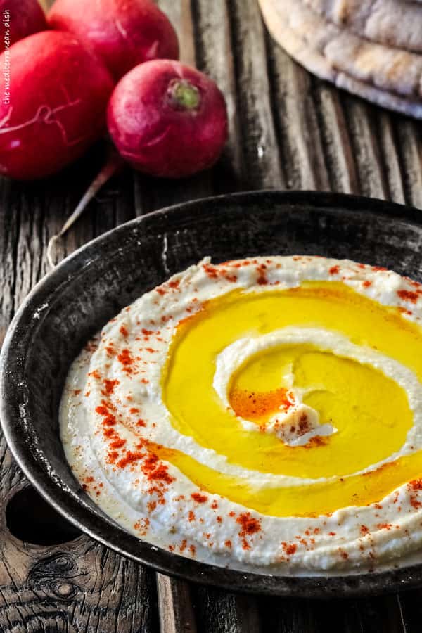 a recipe for how to make hummus in a creamy, traditional way | The Mediterranean Dish