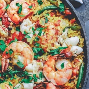 https://www.themediterraneandish.com/wp-content/uploads/2015/04/Spanish-Seafood-Paella-Recipe-10-315x315.jpg