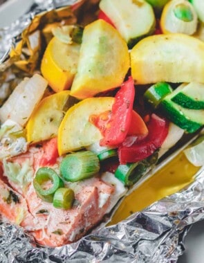 Mediterranean-Style Baked Salmon In Foil