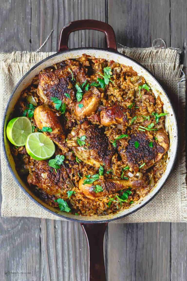 One Pan Spanish Chicken and Rice Recipe (Arroz con Pollo) | The ...