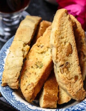 Biscotti with pistachios