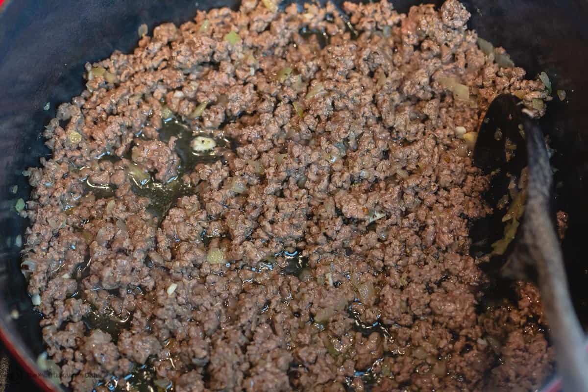 Ground beef, sauteed with onions and garlic 