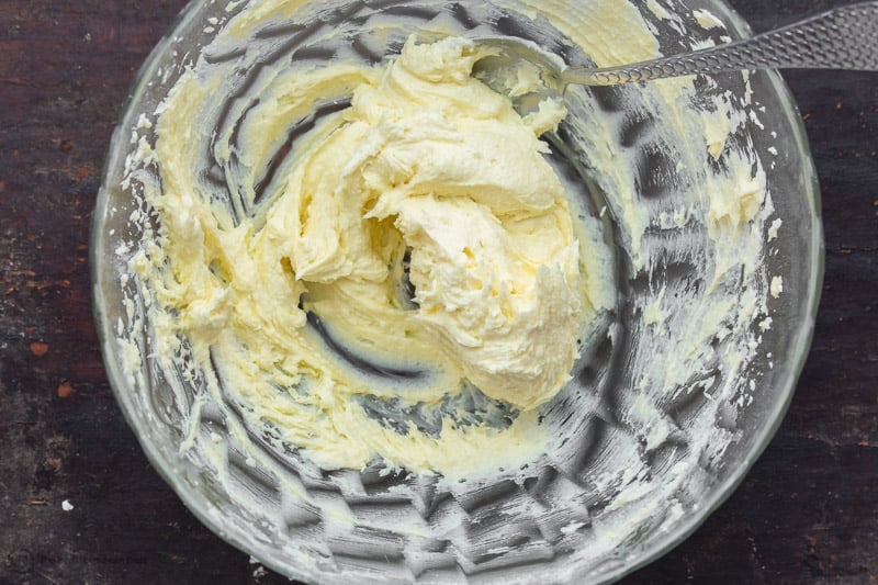 Whipped ghee and powdered sugar in a bowl