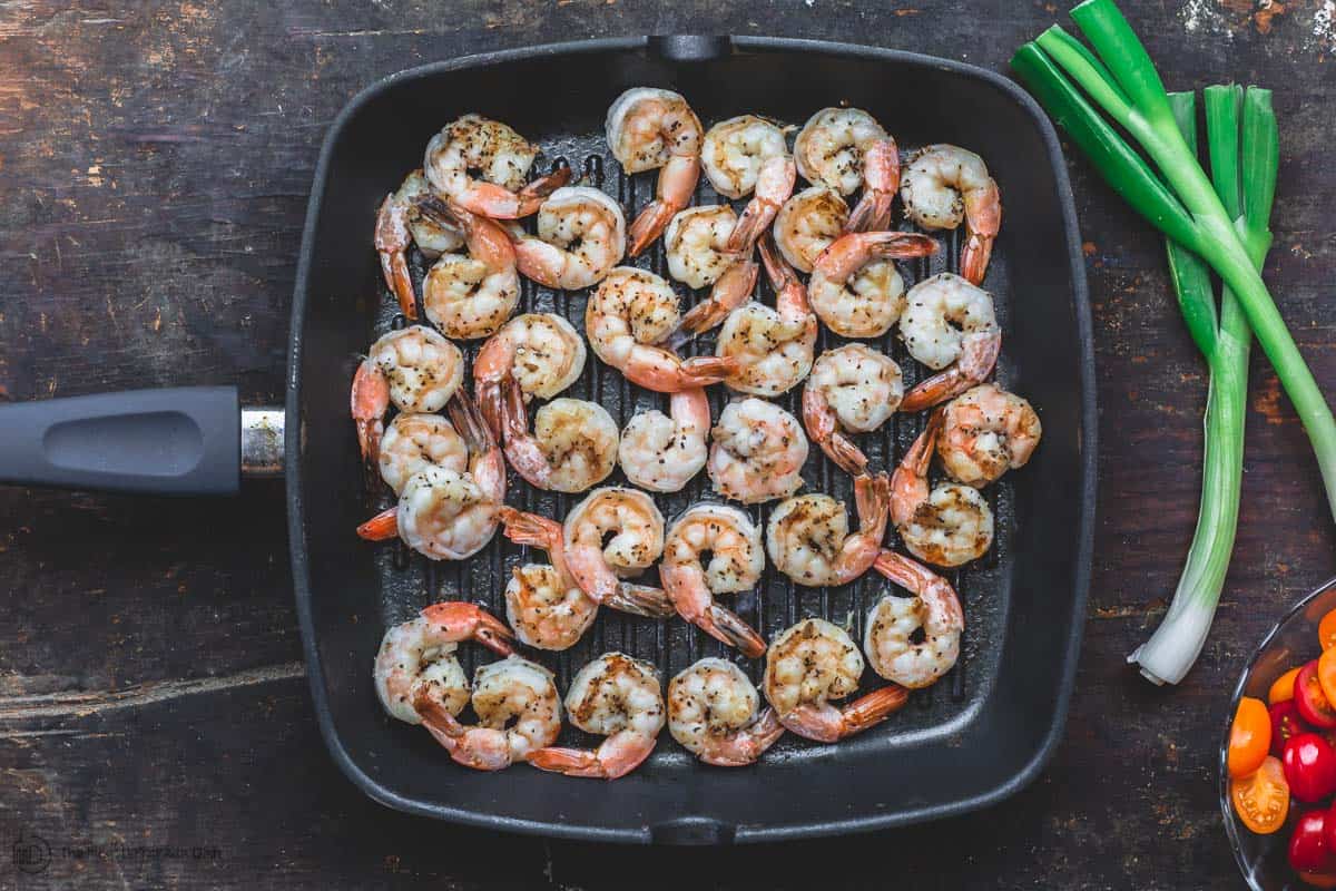 Cooked shrimp in skillet