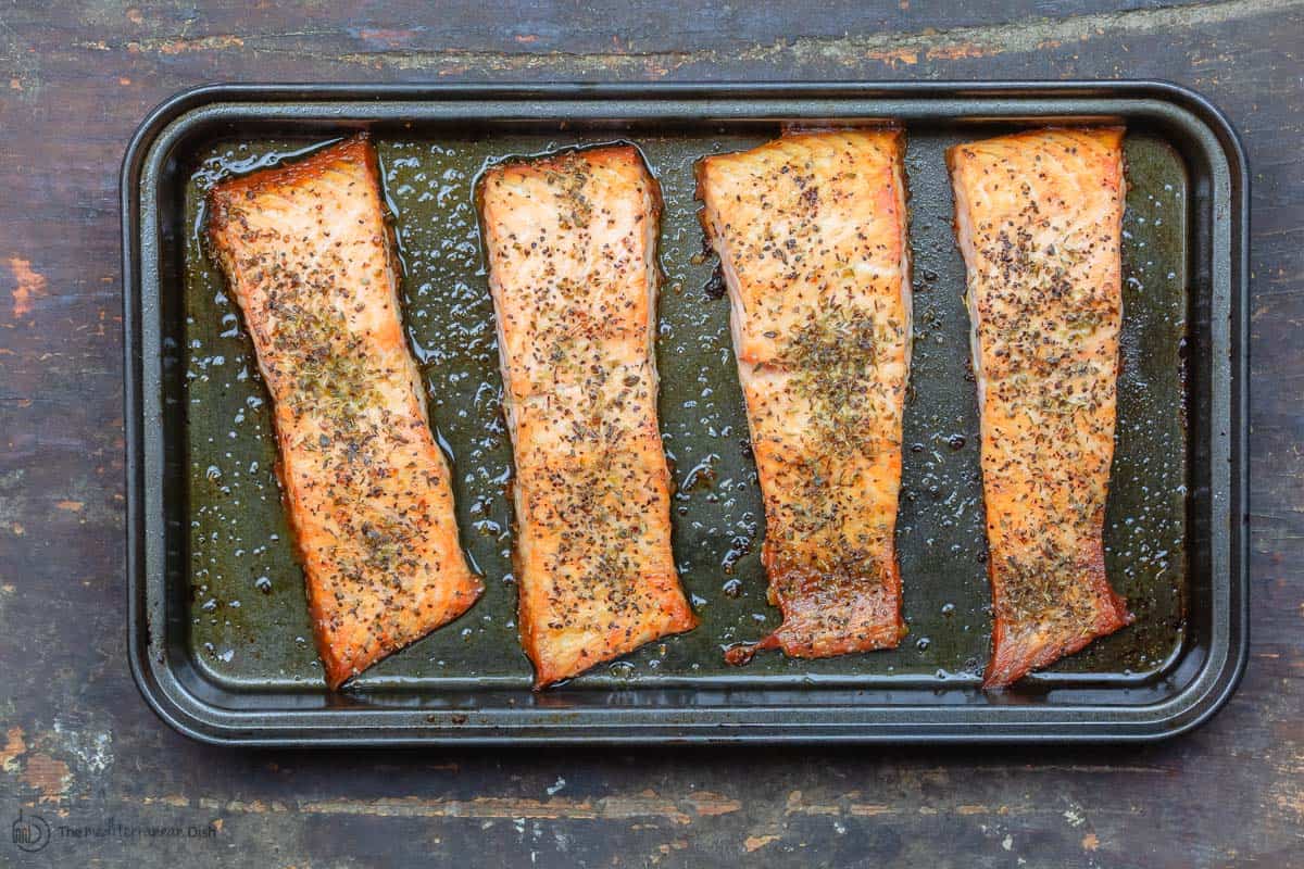 Salmon fillets baked in a baking pan