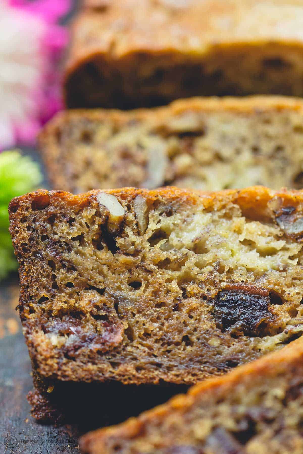 Mini Bundt Cakes with Bananas and Walnuts (Healthy, No Oil!)