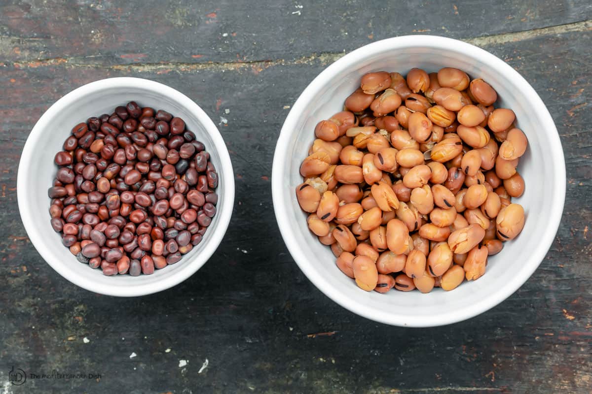 Dry fava beans and fava beans from a can