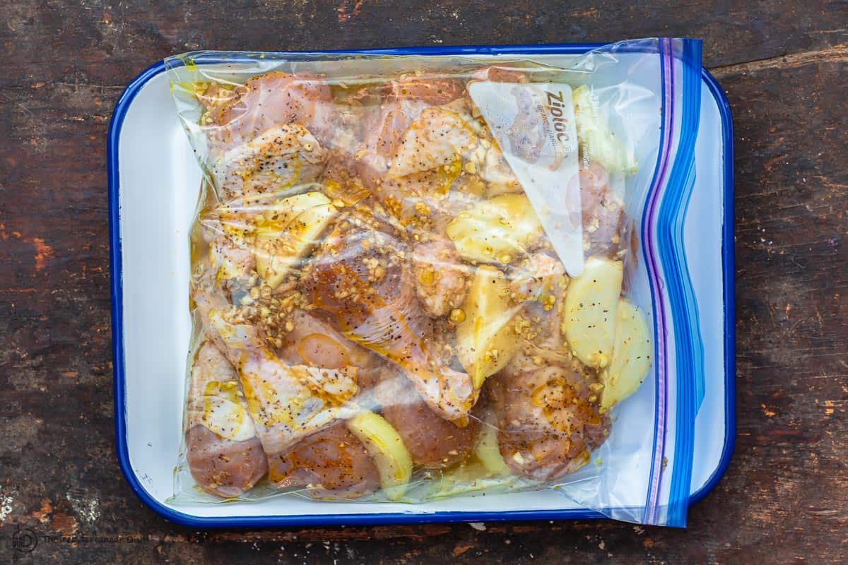 Chicken and marinade in a ziplock bag