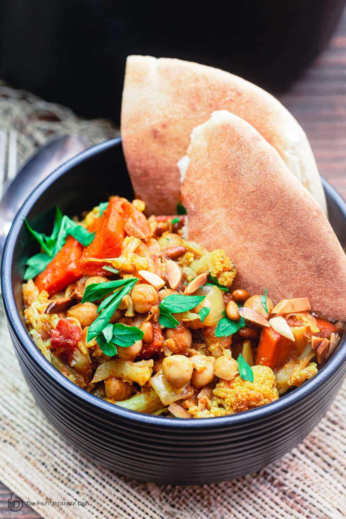 Chickpea stew served with pita bread