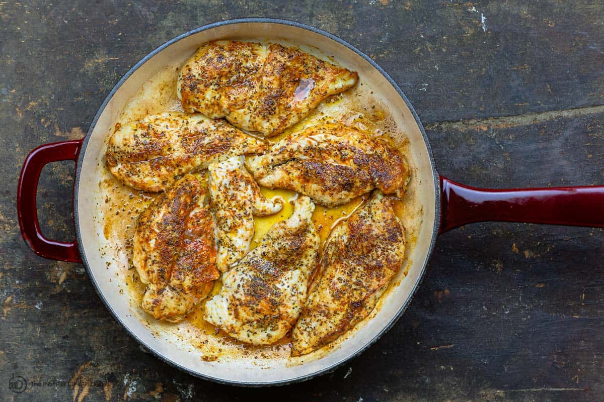 Poitrine de poulet cuite à l'huile d'olive extra vierge