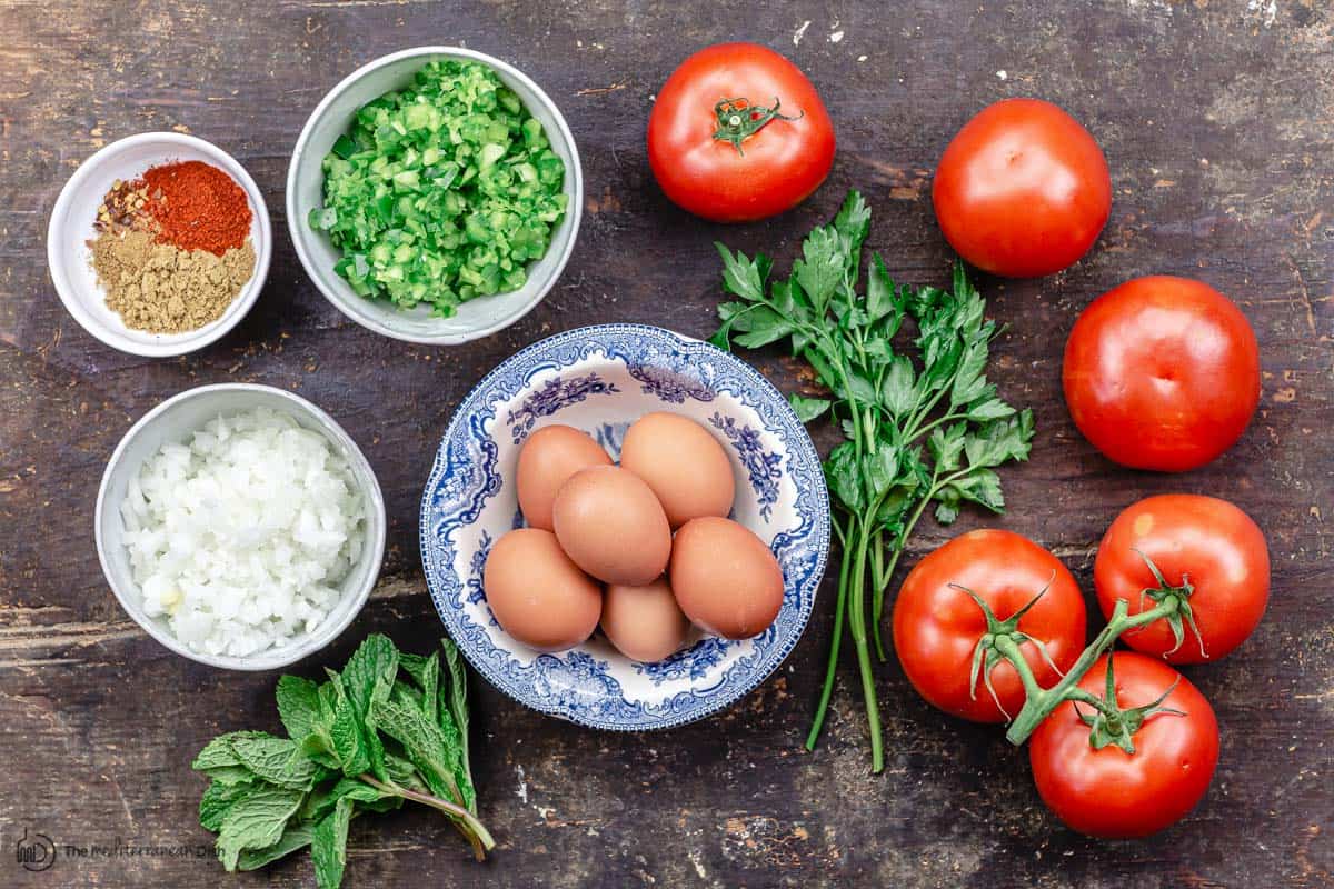 ingredients to make shakshuka