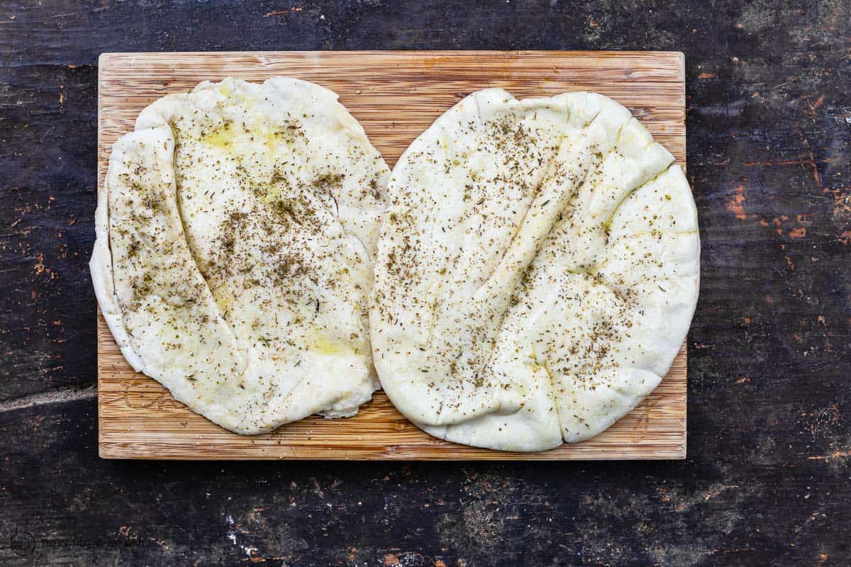 seasoned pita rounds