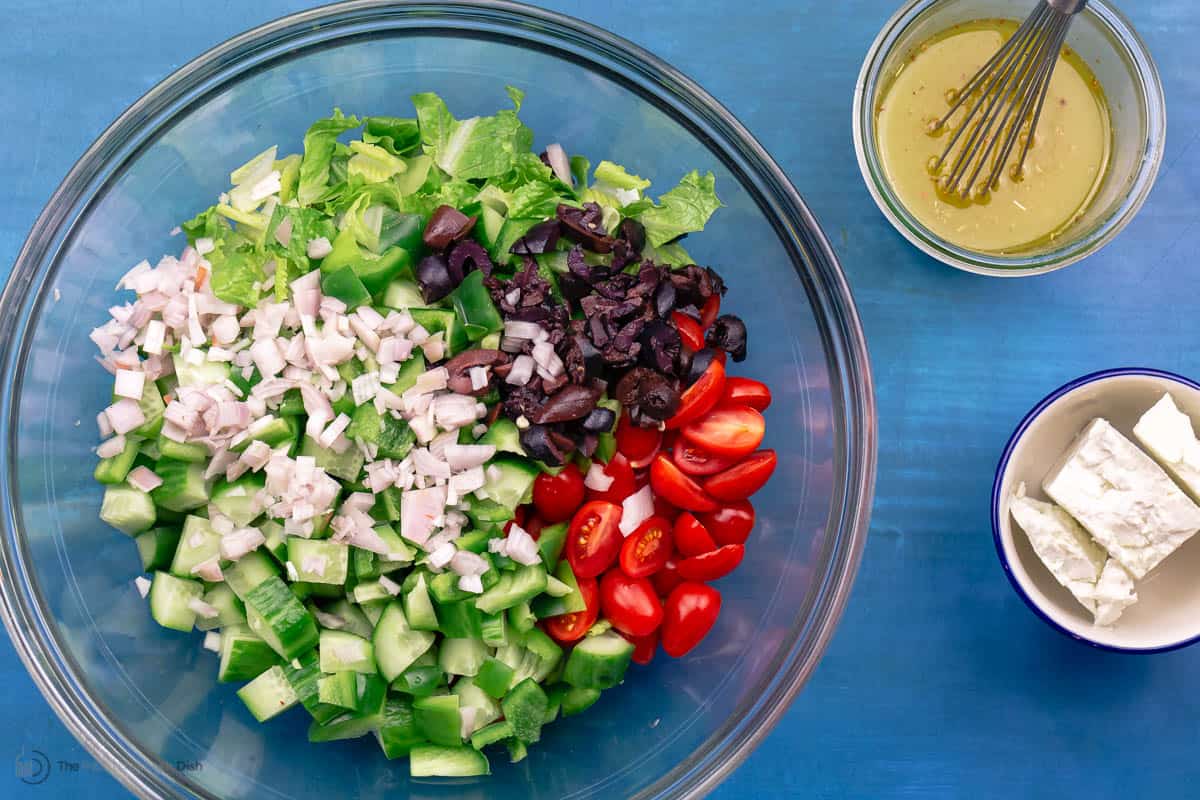 Ingredients for Greek chicken salad recipe