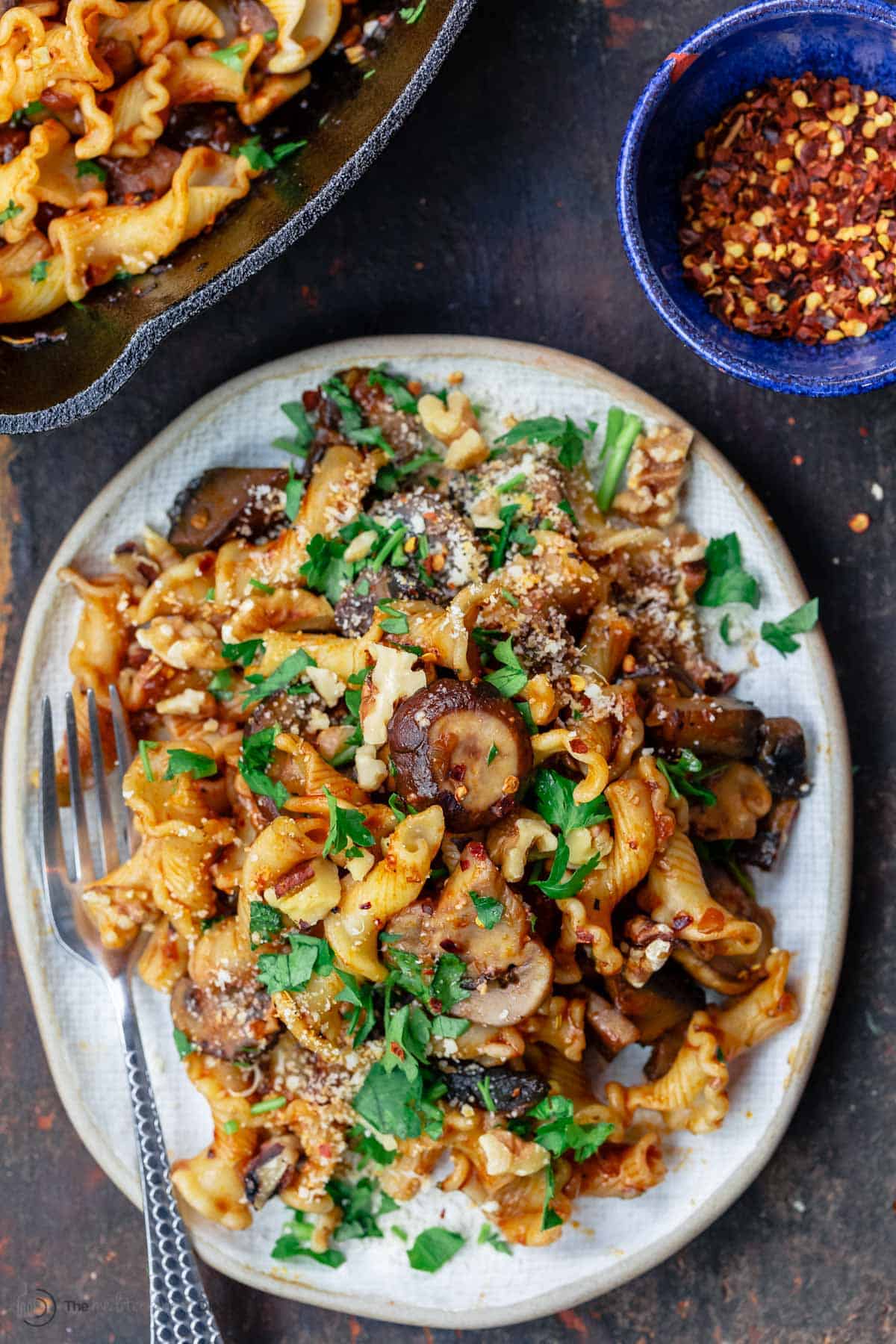 Mushroom pasta served on a oval plate