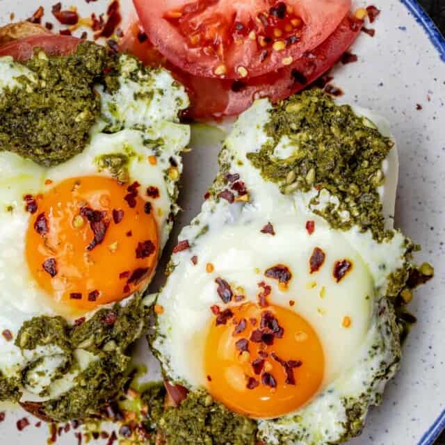 Pesto Eggs with Mozzarella and Tomatoes | The Mediterranean Dish