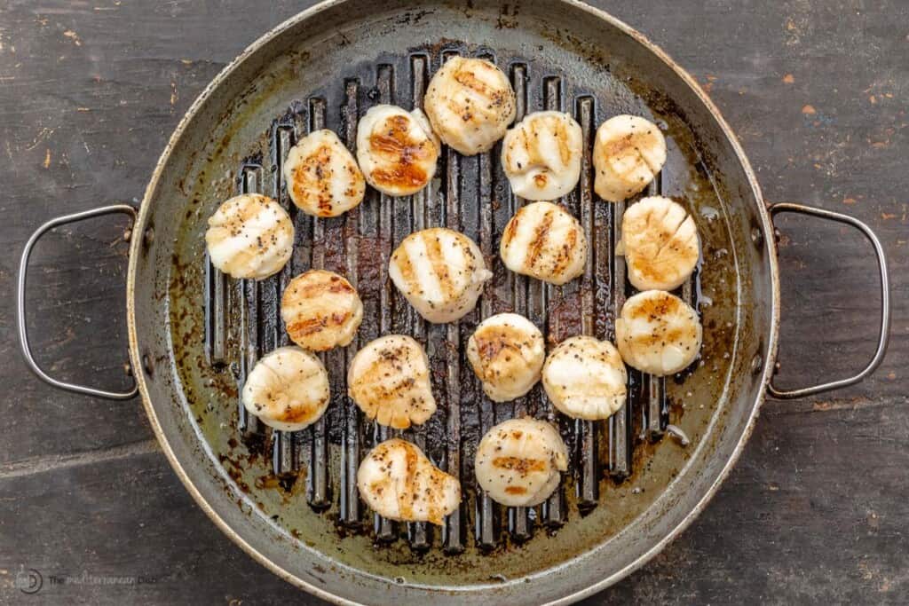 Easy Grilled Scallops with Mediterranean Salsa l The Mediterranean Dish