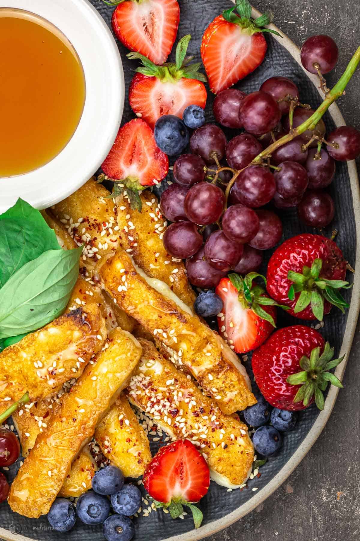 5-Min Perfect Fried Halloumi (How to Cook Halloumi) l The Mediterranean Dish
