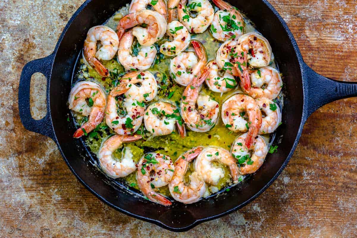 Garlic butter shrimp scampi in a cast iron skillet