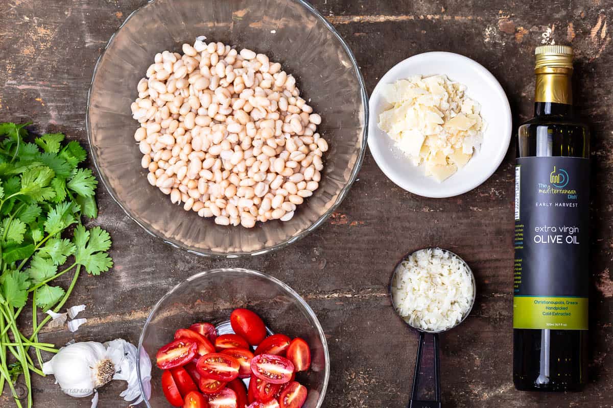 ingredients for creamy garlic white beans