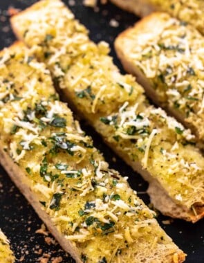 garlic bread cut into 1-inch slices