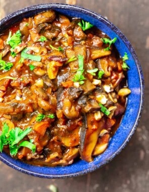 mushroom ragu with parsley in a bowl