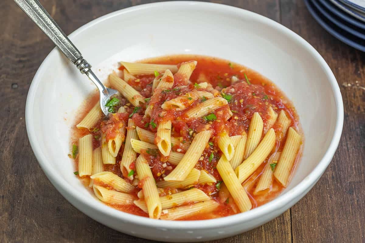 5Ingredient NoCook Tomato Sauce The Mediterranean Dish