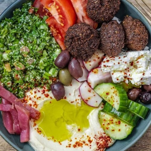 https://www.themediterraneandish.com/wp-content/uploads/2022/09/falafel-bowl-recipe-3-500x500.jpg