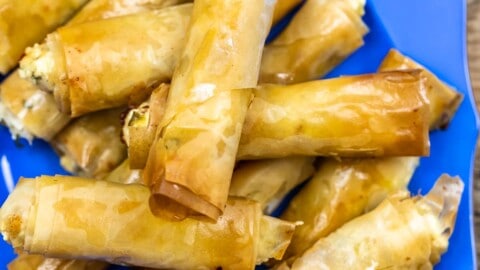 borek cigarette Sigara Boregi (Turkish Cheese Rolls)