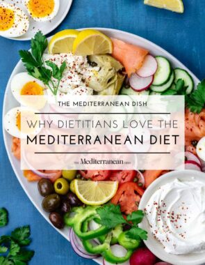 why dietitians love the mediterranean diet graphic with a a smoked salmon platter featured.