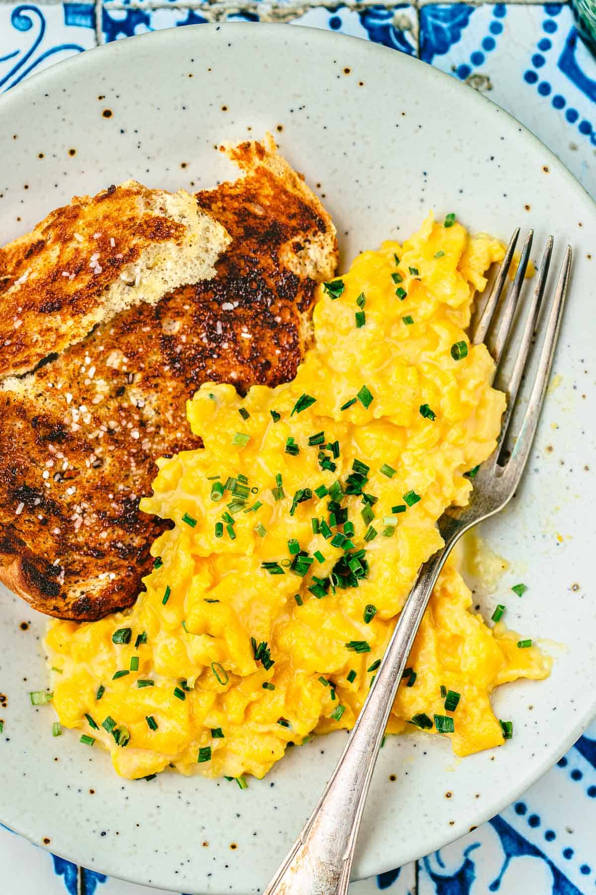 Soft Scrambled Eggs Easy Healthy Meal Ideas