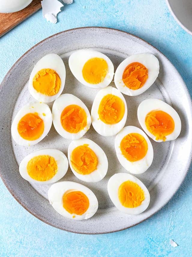 How to Boil Eggs - The Mediterranean Dish