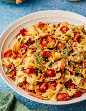 pasta primavera web story poster image.