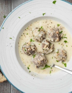 Youvarlakia Greek Meatball Soup web story poster image.