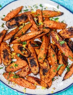 oven roasted carrots with sumac web story poster image.