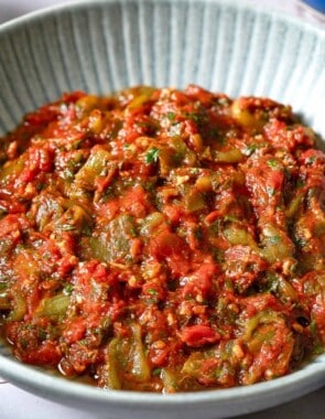 taktouka moroccan salad web story poster image.