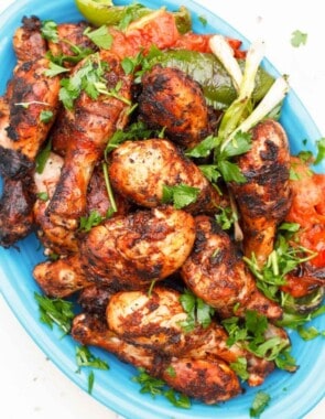 Grilled chicken drumsticks web story poster image.