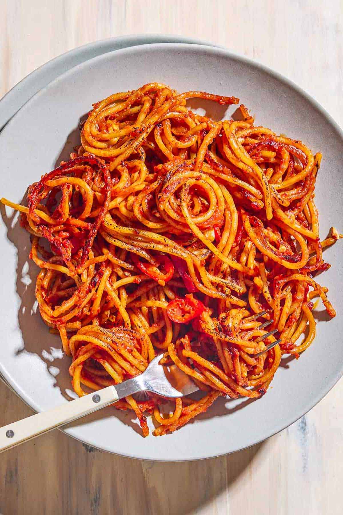 Spaghetti all'Assassina (Spicy Charred Pasta)-image