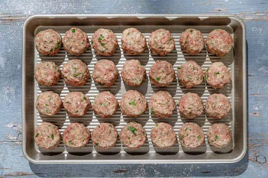 Albóndigas (Spanish Meatballs) Recipe | The Mediterranean Dish