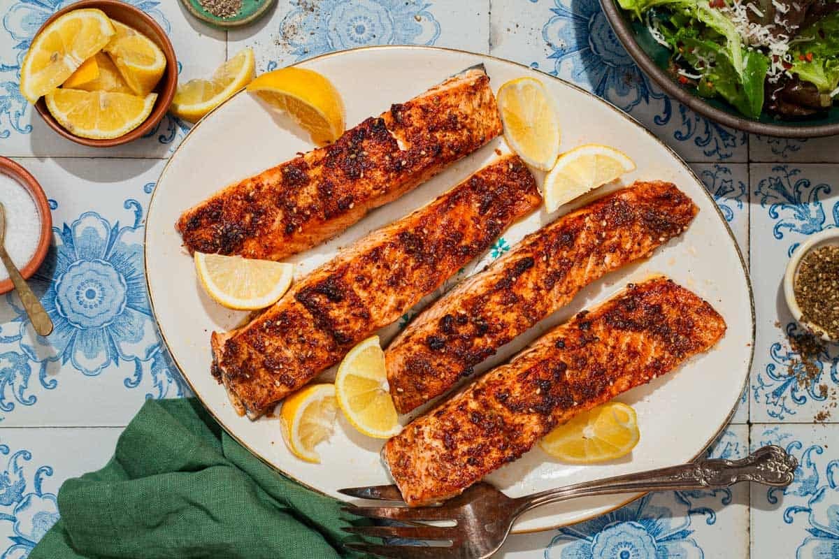 Air Fryer Salmon with Garlic and Spices