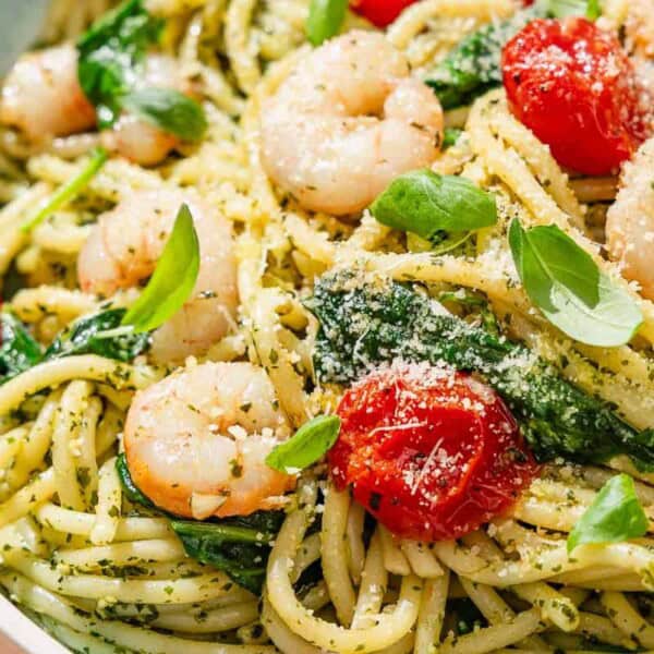 Shrimp pesto pasta in a serving bowl.