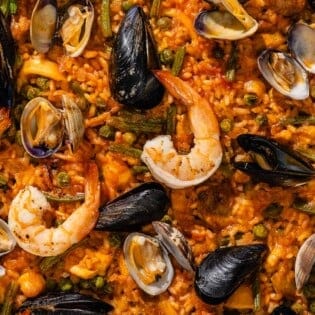 A close up of paella.
