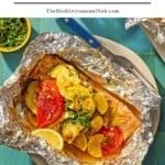 Oven baked salmon in foil pin image 1.
