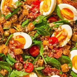 The breakfast salad in a serving bowl.