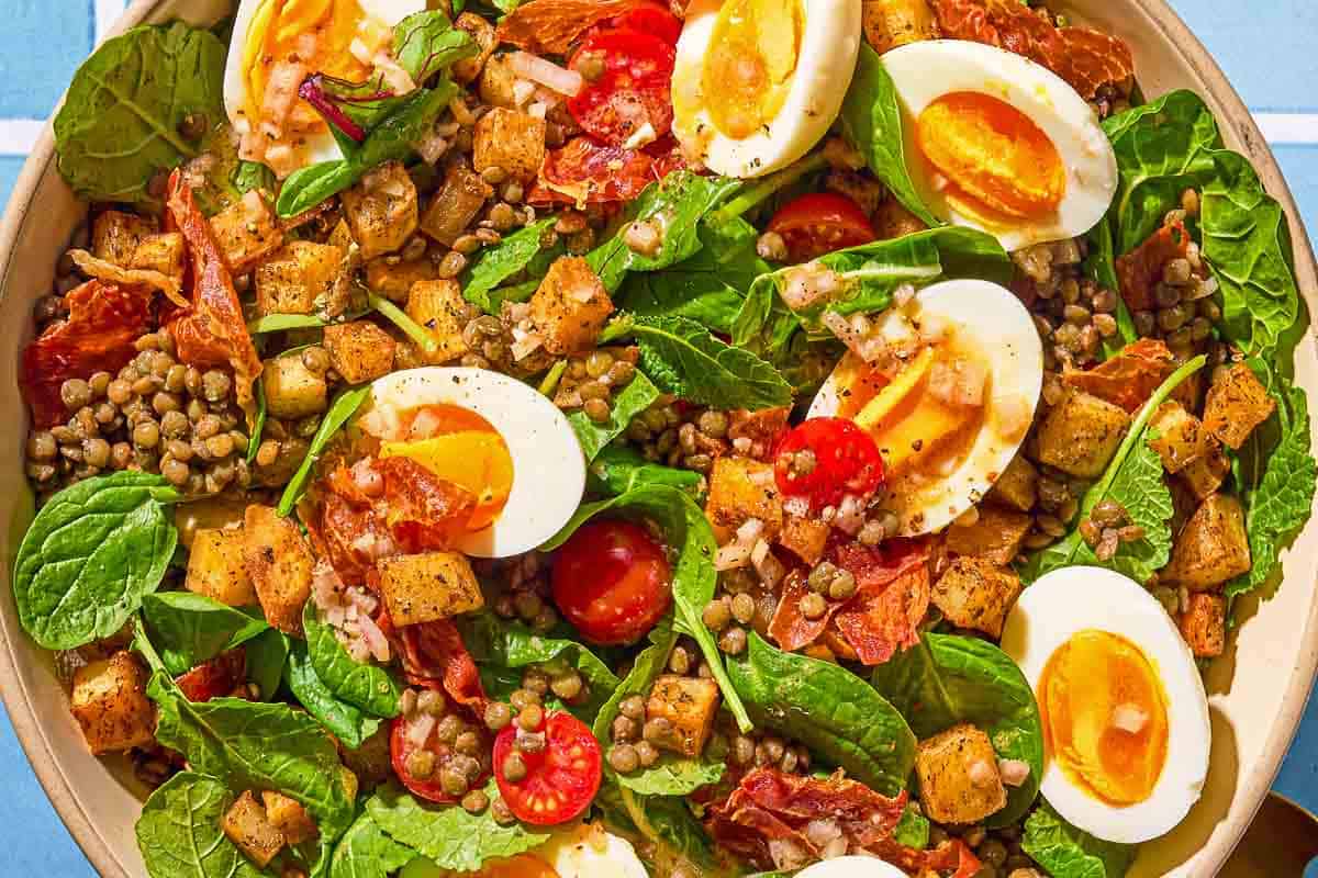 The breakfast salad in a serving bowl.