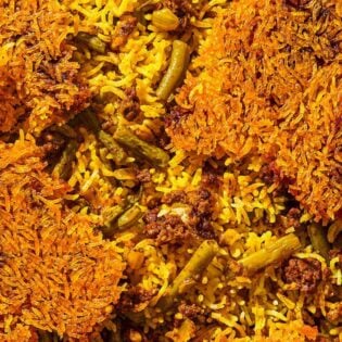 A close up of loobia polo.